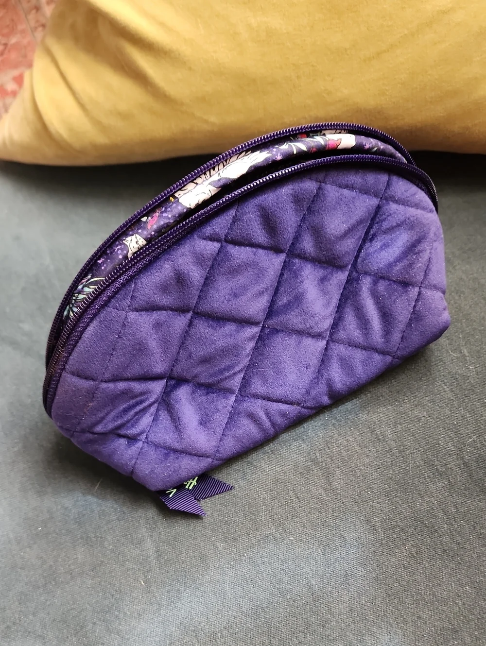 Vera Bradley Harry Potter Clamshell Cosmetic Case. Unused Condition.